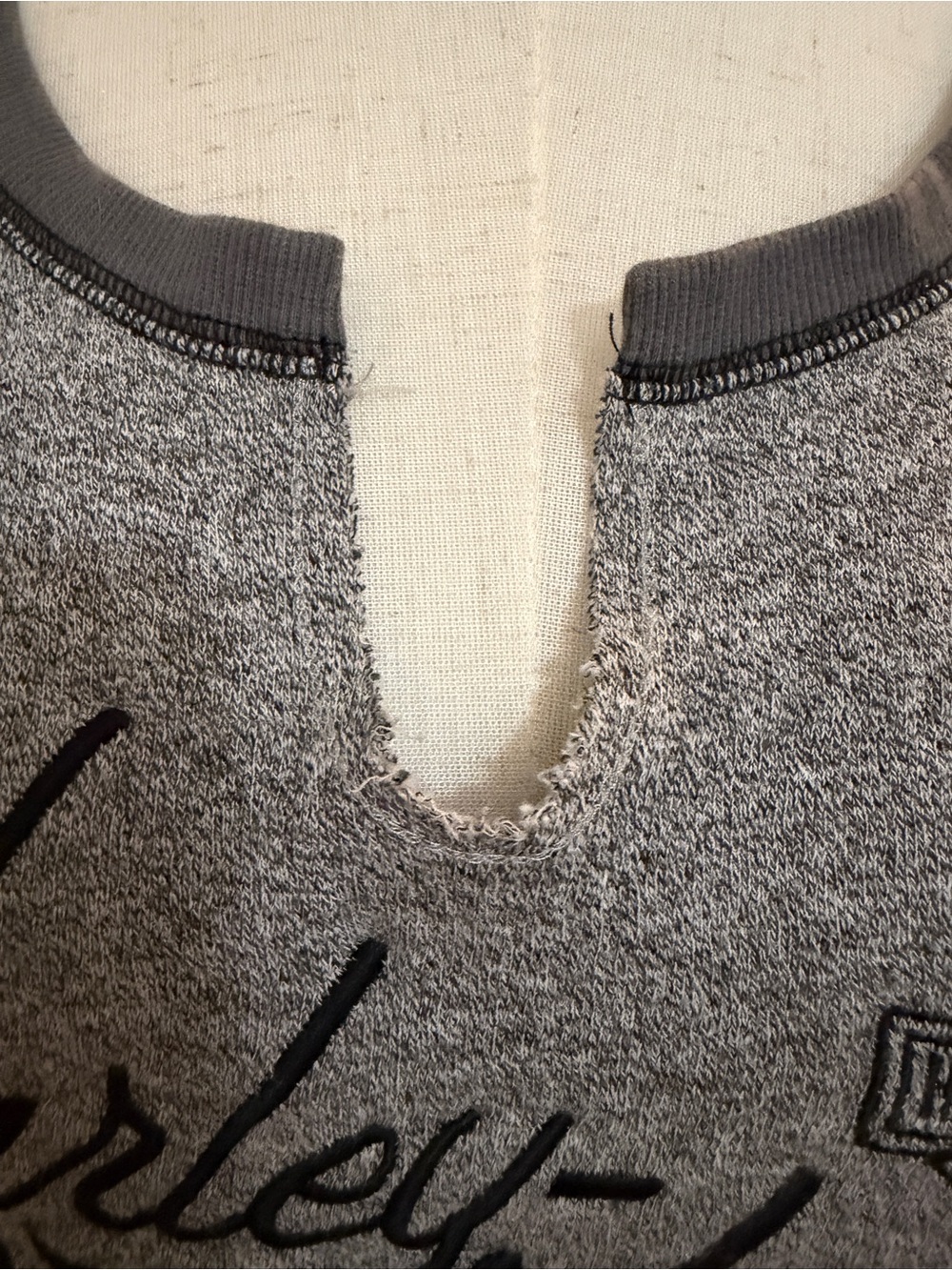 Harley-Davidson Wisconsin Gray Crewneck Long Sleeve Cuffed Sweatshirt XL - Picture 4 of 14